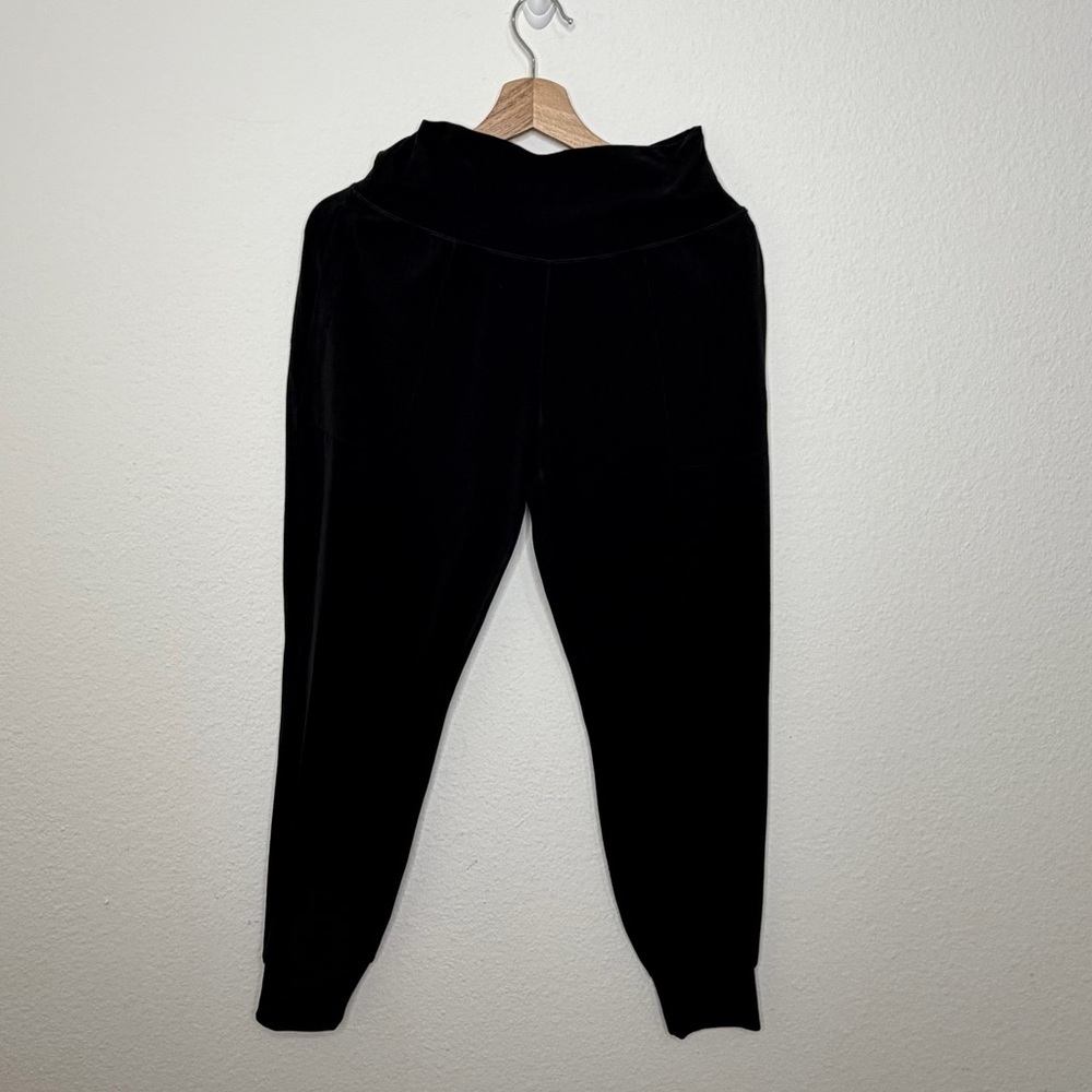 Athleta Salutation Jogger pants - Picture 3 of 5
